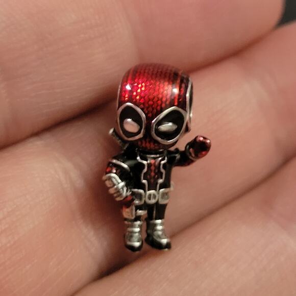 Deadpool Marvel Bracelet Bead Charm - Picture 2 of 4